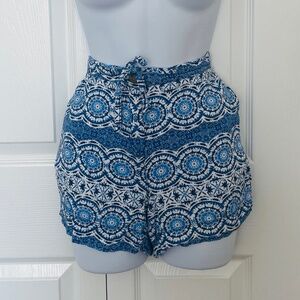 Caribbean Joe Blue Patterned Drawstring Shorts – Women’s Small, Great Condition